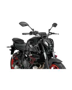 Gli spoiler downforce Puig 20621R in colorazione rossa permettono alla moto Yamaha MT-07 dal 2020 di incrementare la stabilità in rettilineo e nei cambi di direzione oltre a migliorare l'effetto antiwheelie.