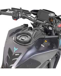 Givi BF90 flangia per montare una borsa Tanklock su Yamaha MT09 dal 2024.