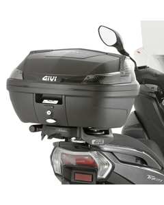 Attacco posteriore specifico per bauletto Givi SR2120 per moto YAMAHA Tricity 125-155 (14 > 18), con piastra compresa.