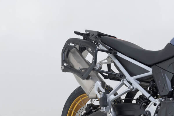 Borse SW-Motech Aero ABS per la moto BMW F 900 GS.