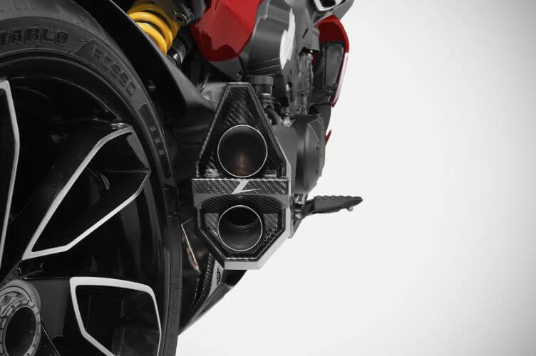 Scarico Zard Mako ZDU008S00SCR per la moto Ducati Diavel V4.